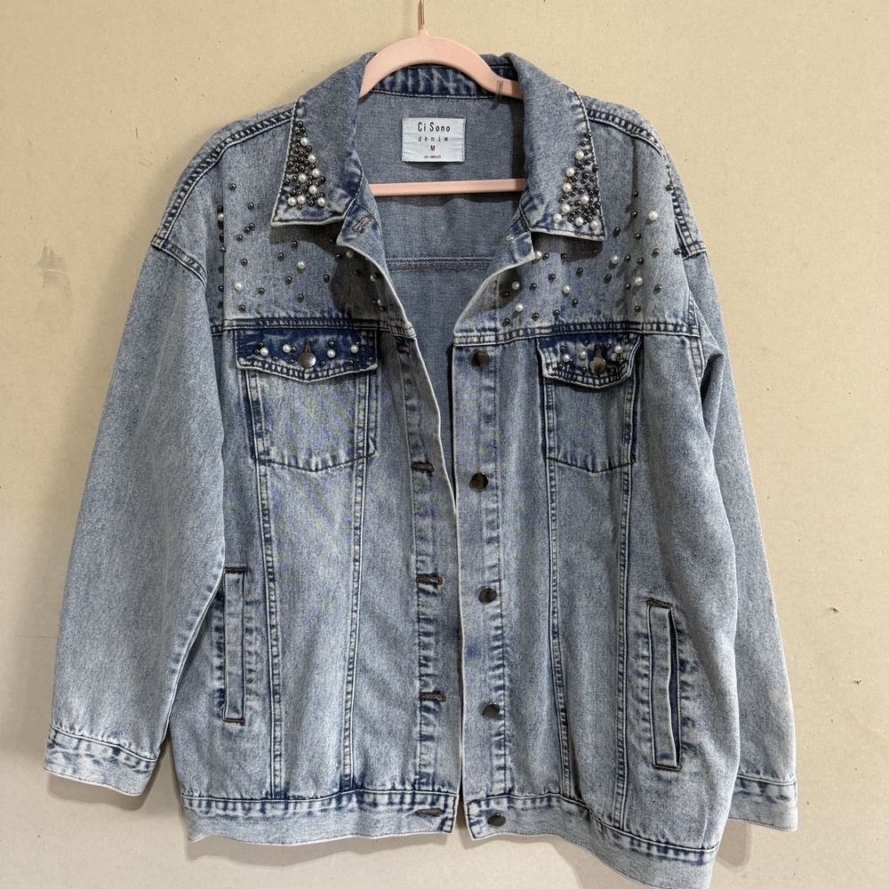 Ci Sono Denim Oversized Light Wash Jean Jacket Faux Pearl Women's Medium